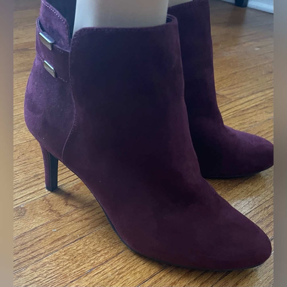 New Alfani Booties